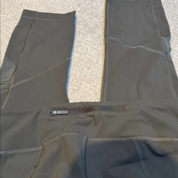 Lululemon Pace Rival mid-rise crop 22” - Picture 2 of 3